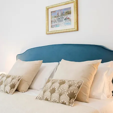 Sky Luxury Apartment